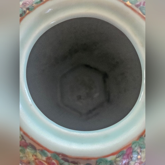 Large Vintage Chinese Rose Medallion Canton Porcelain Ginger Jar Vase - Picture 2 of 15